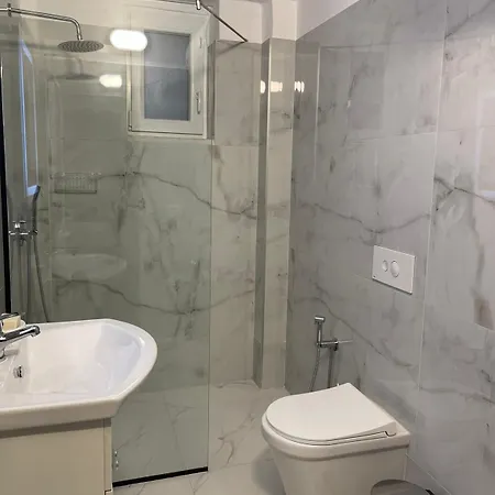 Apartment Theranda *