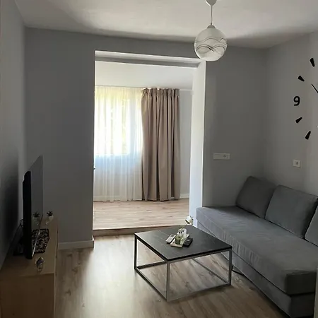 Theranda * Tirana